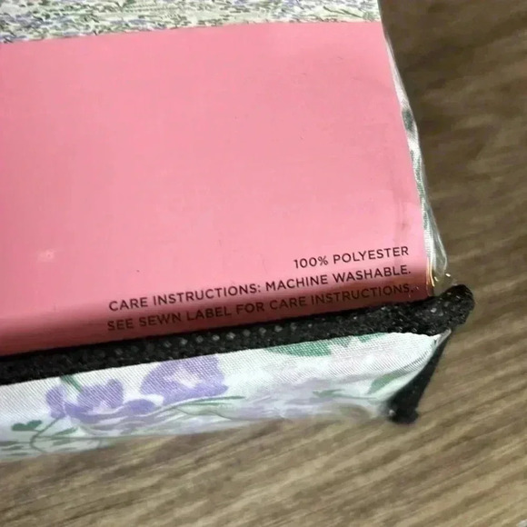 Juicy Couture Home Queen Size Floral Sheet Set NWT - Picture 6 of 6